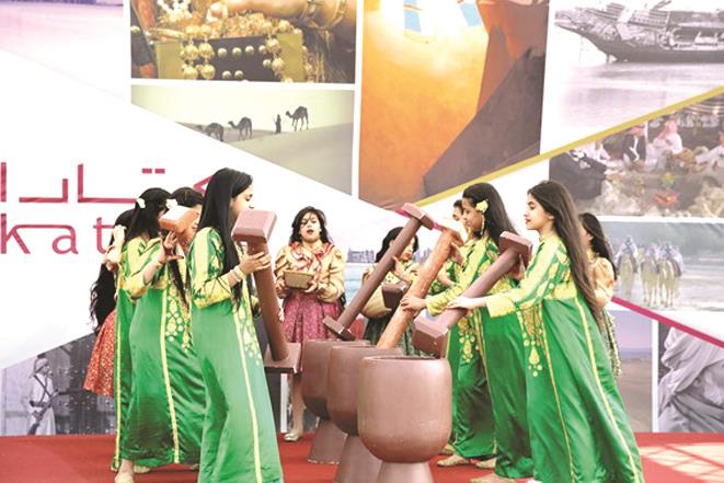 قدّم فن المراداة ودق الحب ونفق الشاشات